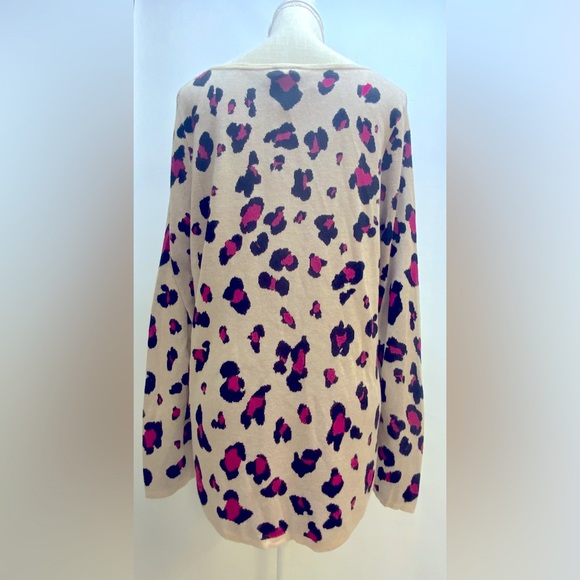 Chico’s Pink Animal Print Bateau Neck Sweater-Size 2 - Picture 6 of 11